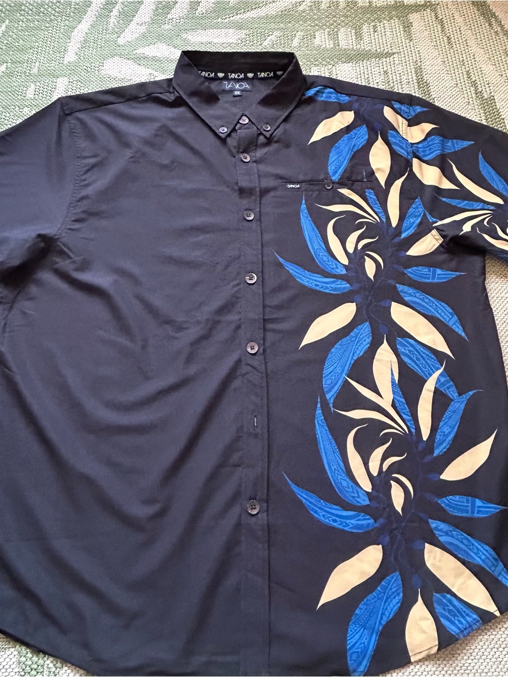 TANOA Black Short-Sleeve Button-Down Aloha Shirt with Blue & Tan Leaf Design